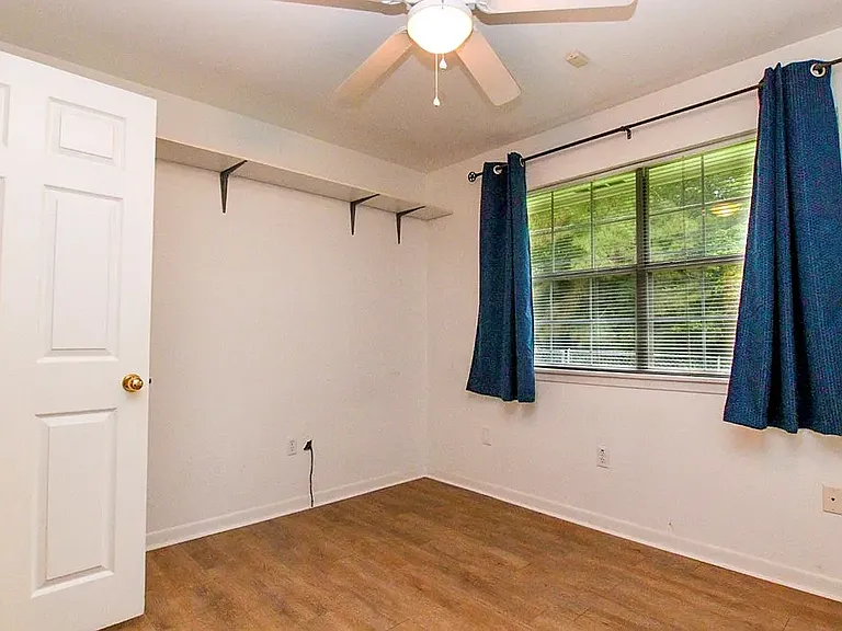 308 Echo Ln — Photo 4