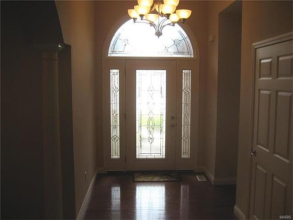 5th image of 1125 Oak Ln
