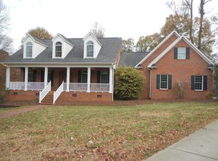 205 Stafford Oak Dr, Jamestown, NC 27282