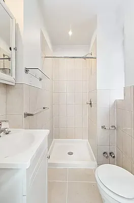 Rented by REAL New York | media 10