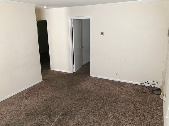 3rd image of 626 Bixler Ave