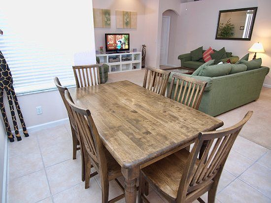 HR4P615PD-breakfast-nook