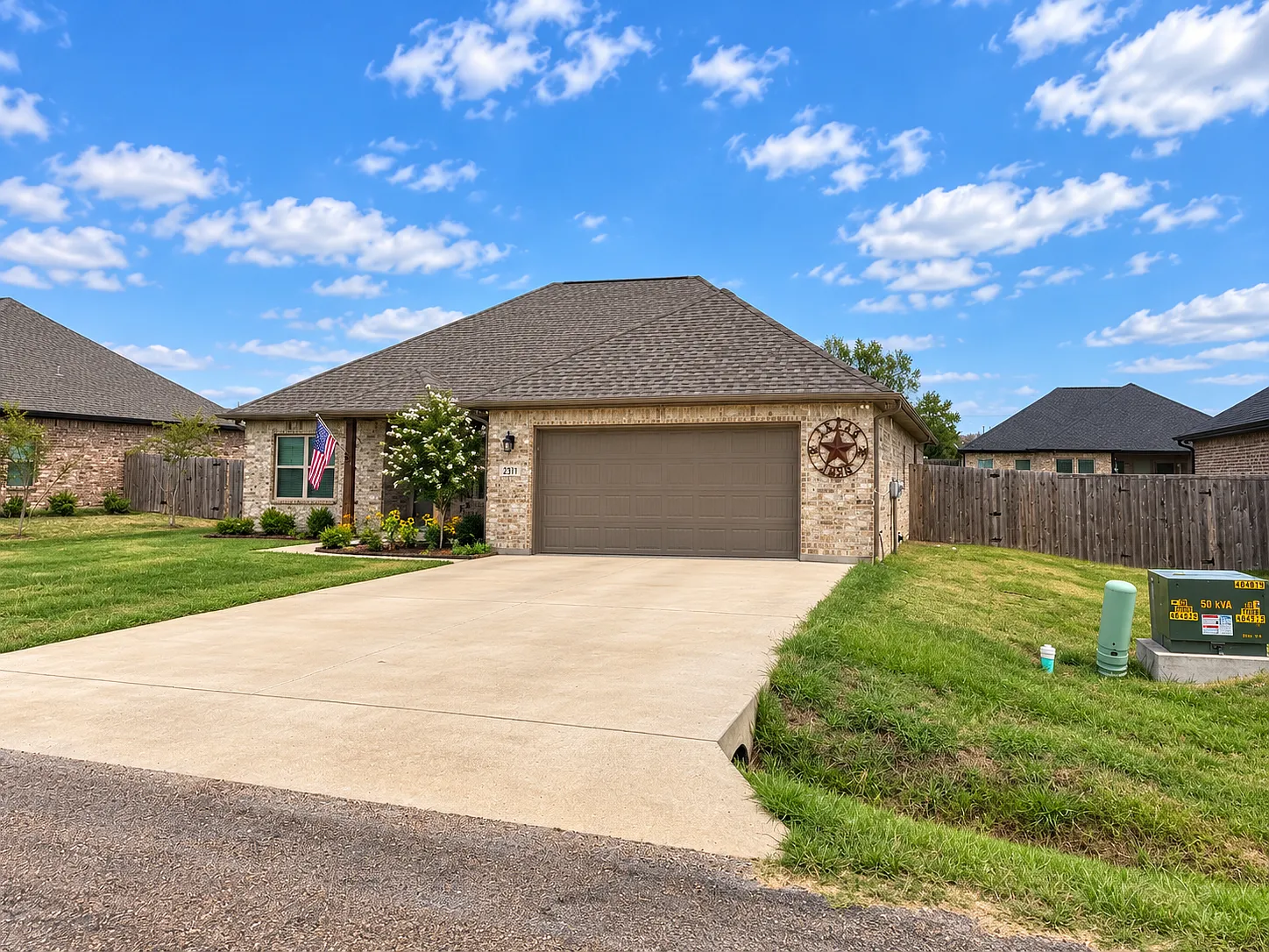2311 Camryn Ln — Photo 2