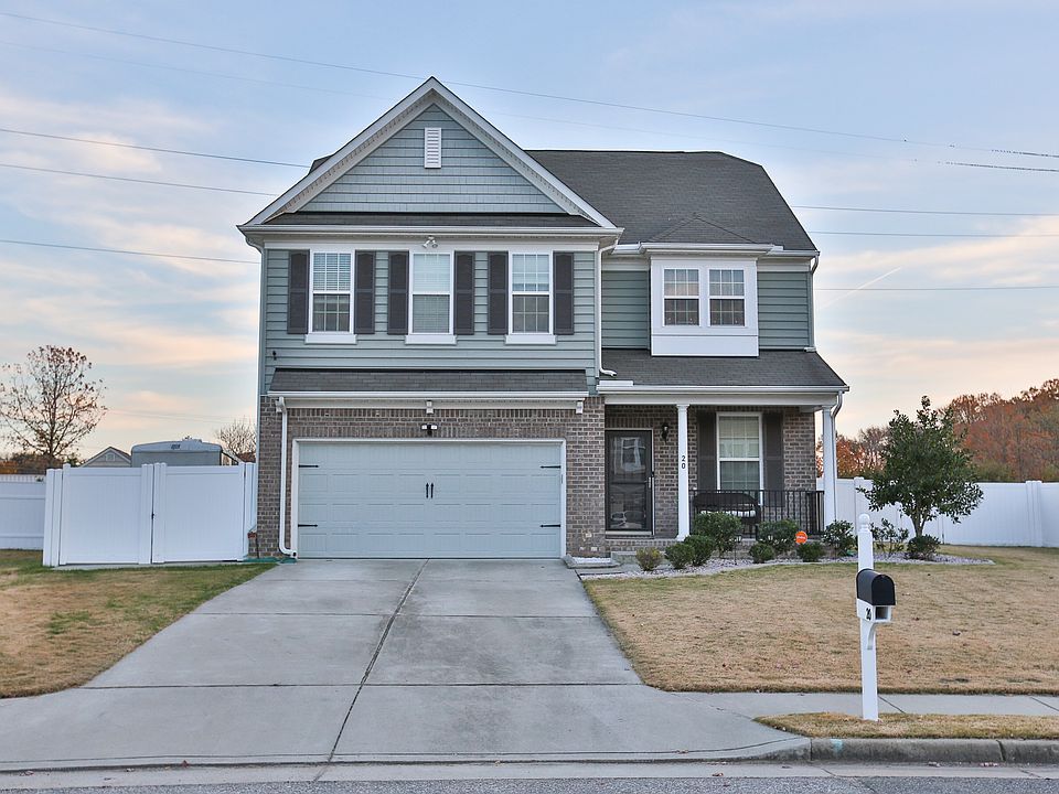 Beautiful home 5 years old.