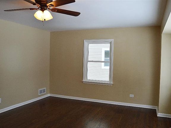 5th image of 7121 Marshall Ave