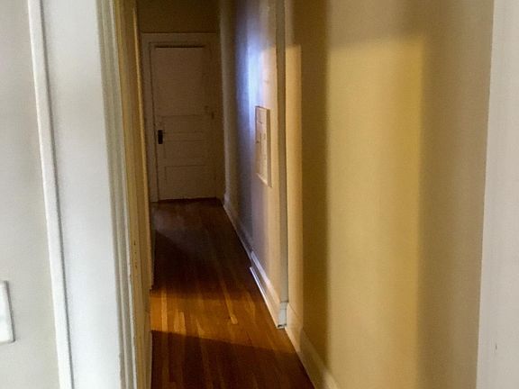5th image of 1039 Ashland Ave #3