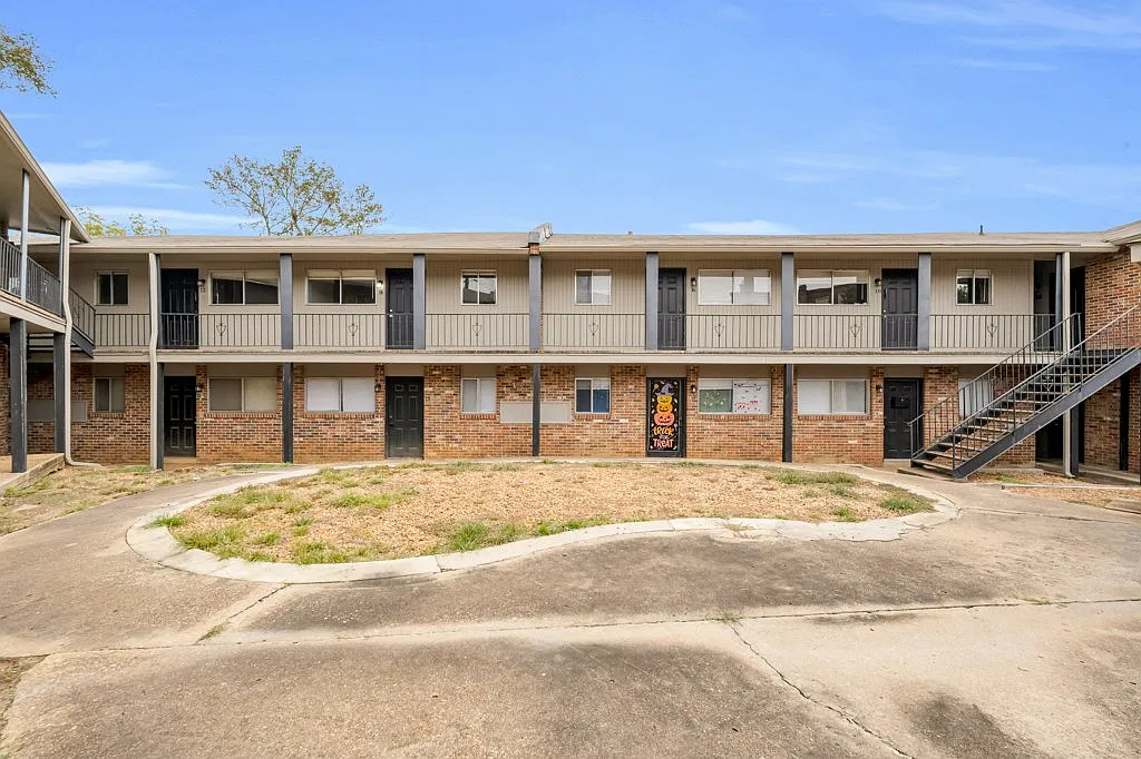 1 bed, 655 sqft, $725 — Photo 1