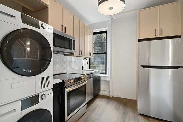 Rented by Peter R. Hungerford, LREB | media 1