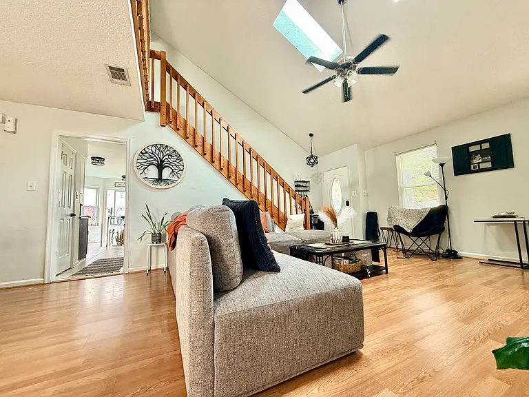 3117 Damascus Trl — Photo 11