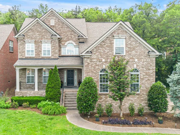 1301 Burton Valley Rd, Nashville, TN 37215