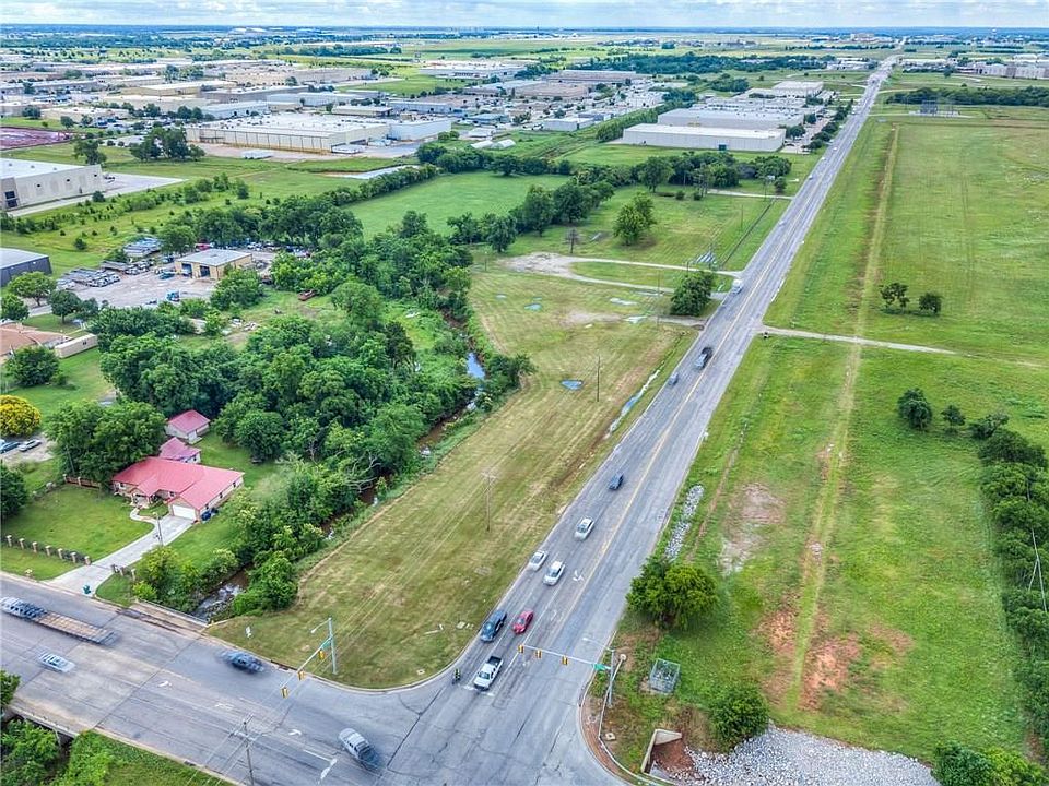 1st image of S Macarthur Blvd