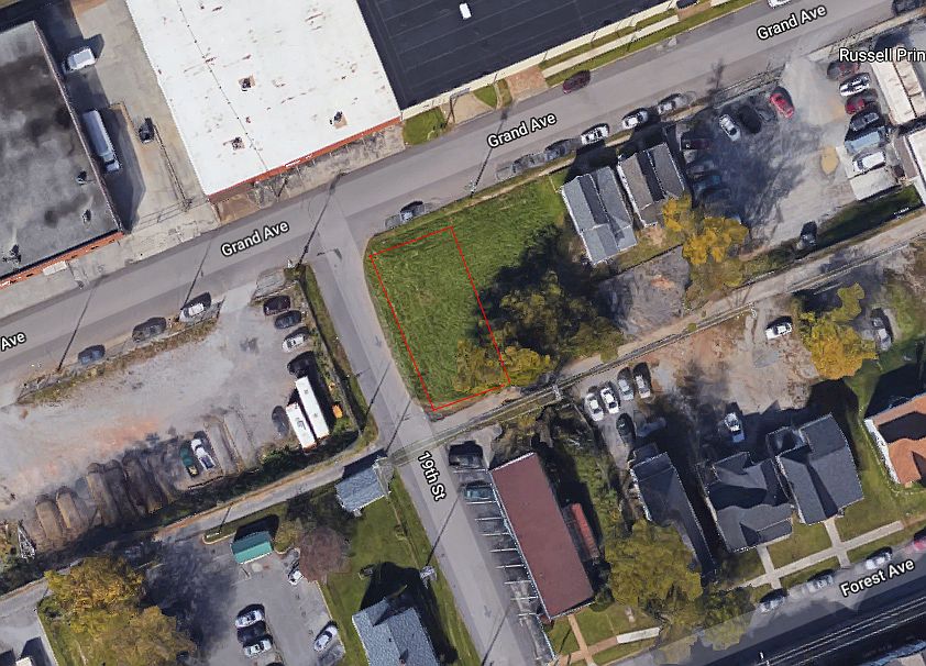 2nd image of 1826 Grand Ave