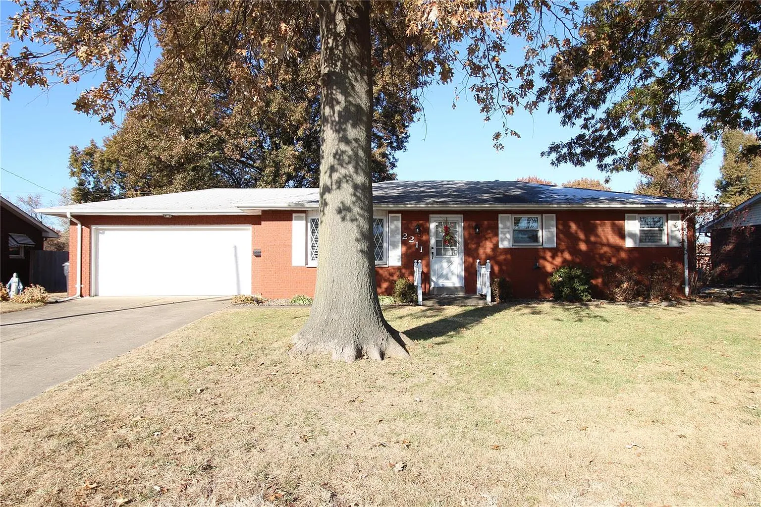 2211 Bern Ave photo 1