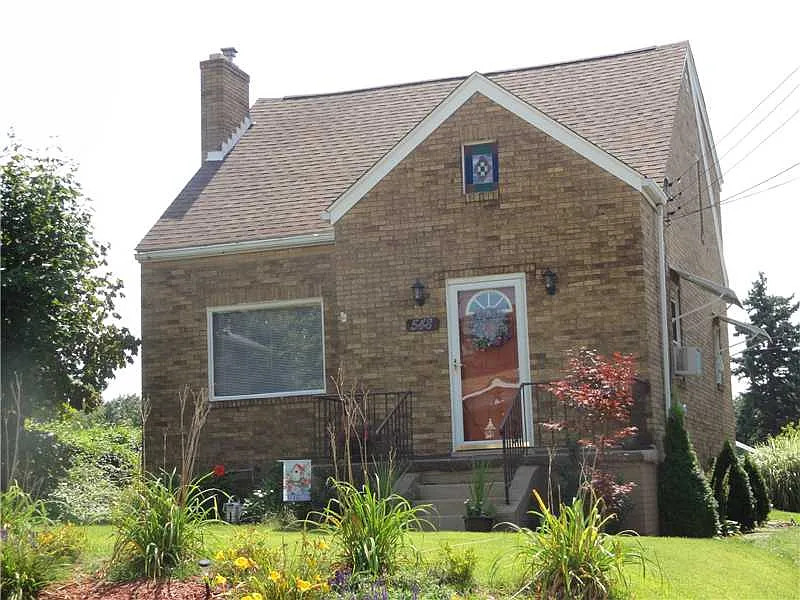 548 Virginia Ave photo 1