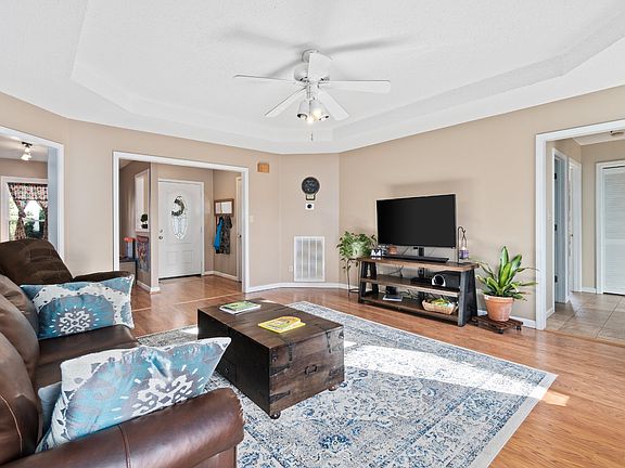 5th image of 1754 Brittney Ct