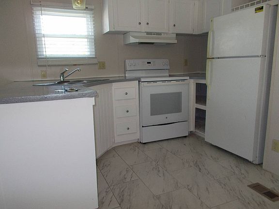 3rd image of 1311 Turnbull St Lot 10