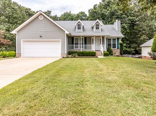 5883 Riley Rd, Ooltewah, TN 37363