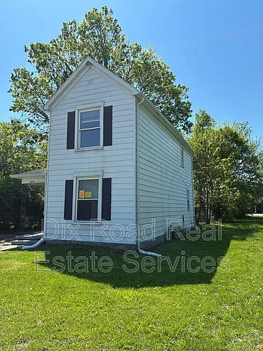 2240 Lakeview Ave Photo 1