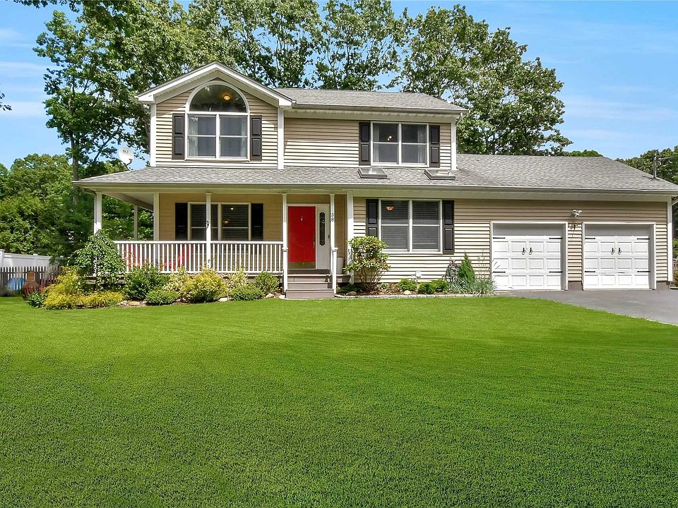 1st image of 38 Brookhaven Blvd
