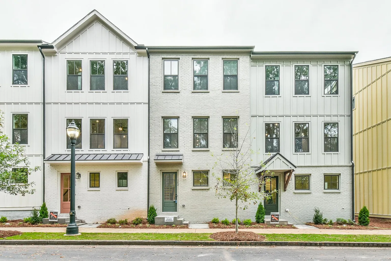 262 Dilbeck Pl NE photo 1