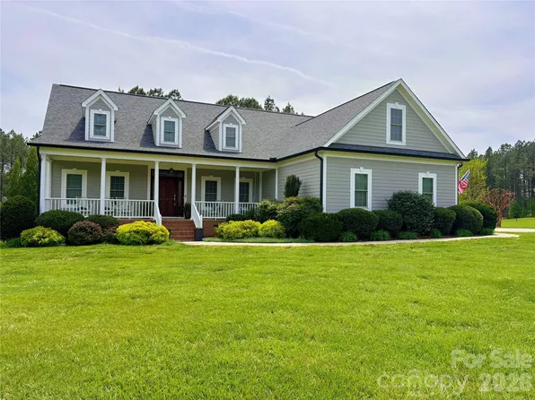 3020 N Ridge Ct, Lincolnton, NC 28092