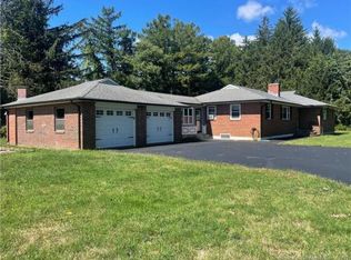 544 Parum Rd, Colchester, CT 06415