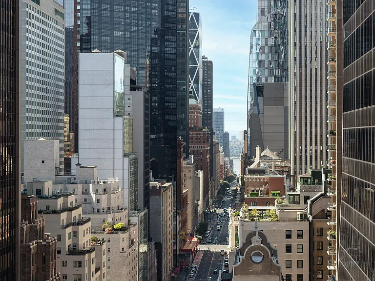 7 W 57th St #6 — Photo 10