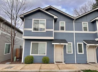 436 Oak St, Phoenix, OR 97535