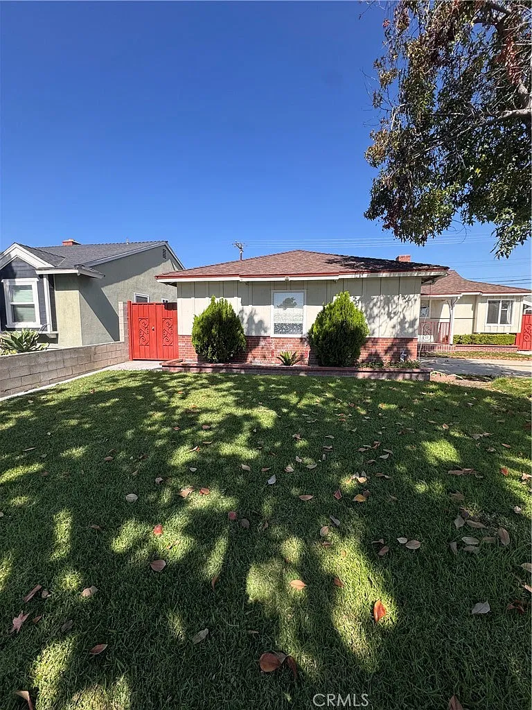 3 bed, 1493 sqft, $3,995 — Photo 4