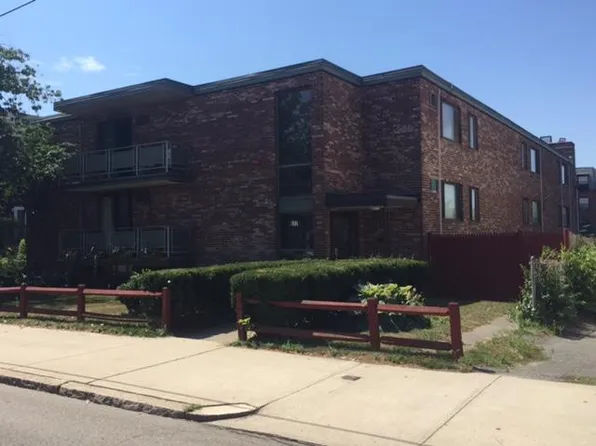 517 Hancock St APT 11, Quincy, MA 02170