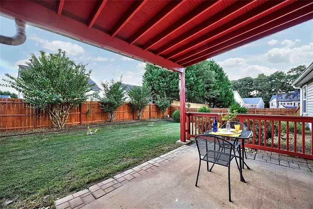 3 bed, 1787 sqft, $2,100 — Photo 4