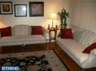 212 Roberts Cir, Norristown, PA 19401