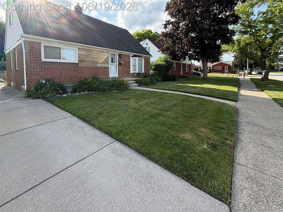 26017 Ronald St, Roseville, MI 48066 | MLS #20261042195 | Zillow