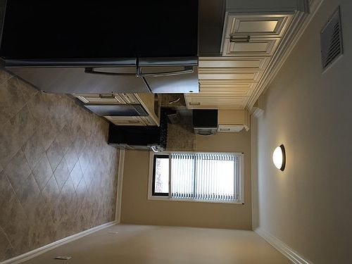 4th image of 3636 32nd St