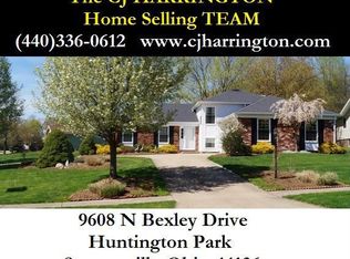 9608 N Bevely Dr, Strongsville, OH 44136