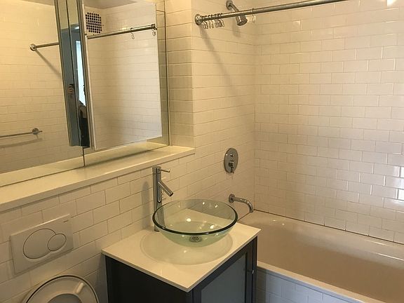 4th image of 156 Prince St Frnt 1