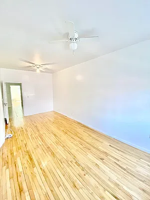 Rented by Amorelli Realty | media 7