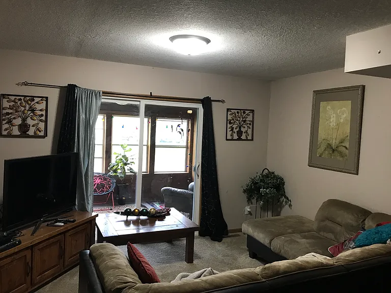 14270 Hemlock Ct N — Photo 10