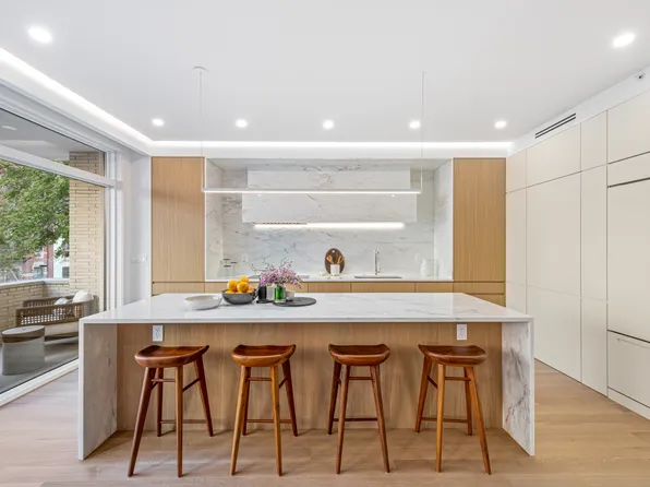 420 East 75th Street 4 image 3 of 12
