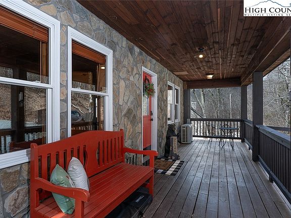 4th image of 214 Sugar Bear Ridge Lane