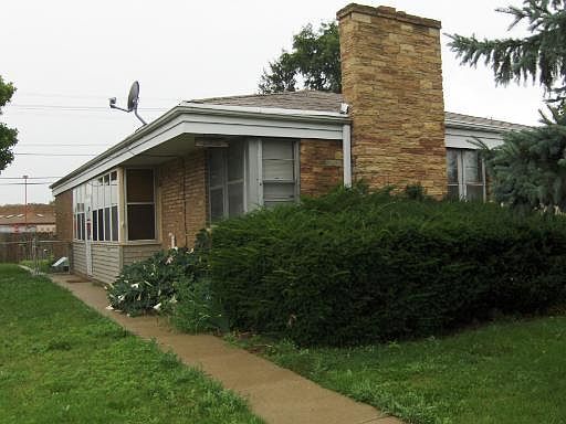 1st image of 2912 N Lincoln St