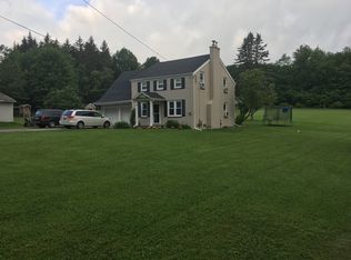 2541 Lithia Valley Rd, Factoryville, PA 18419