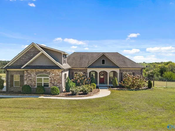 18295 Cox Rd, Athens, AL 35611