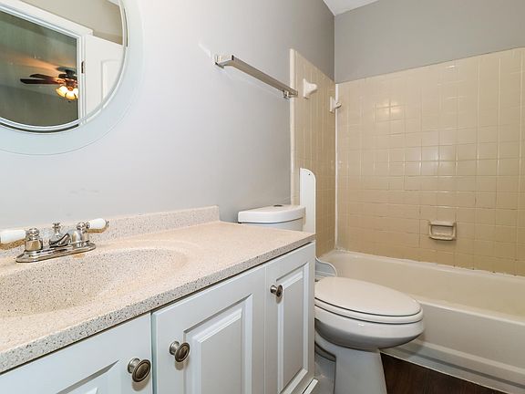 4th image of 2976 Huntington Trail Dr