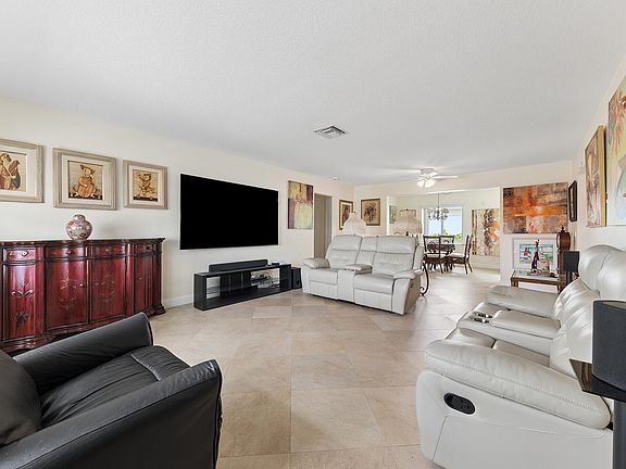 3rd image of 709 SW 15th Street