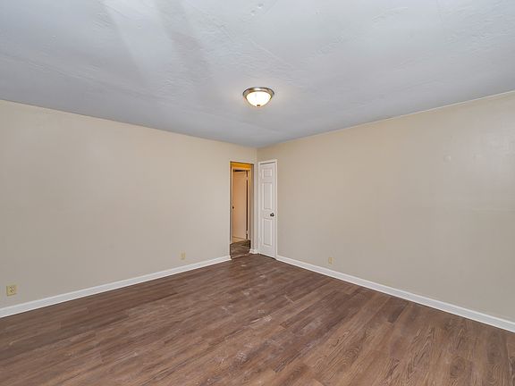 5th image of 112 Dudley Dr