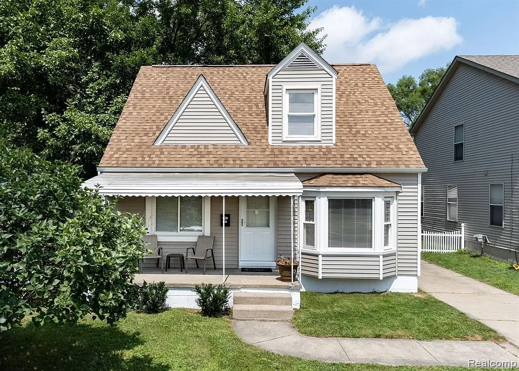 1605 E Elza Ave photo 1