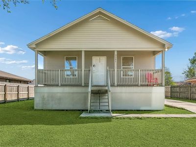 7541 Crestmont Rd, New Orleans, LA, 70126