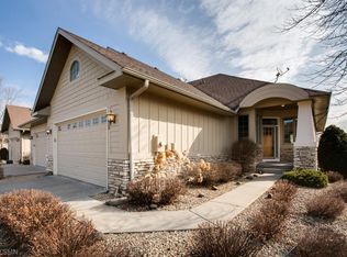 9425 Libby Ln, Eden Prairie, MN 55347