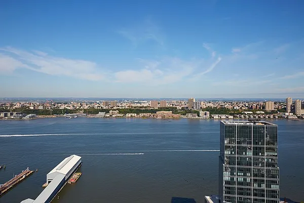 Rented by The Dermot Realty Management Company | media 5